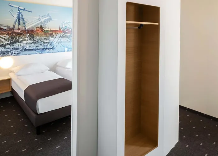 Hotel Kiel-wissenschaftspark 3*